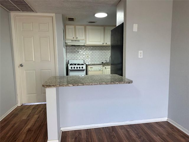 122 WATER FRONT WAY 360, Altamonte Springs, FL 32701