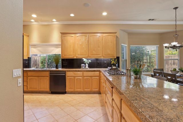 4135 Pebble Beach Dr, Stockton, CA 95219