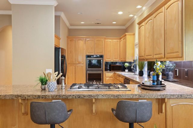 4135 Pebble Beach Dr, Stockton, CA 95219