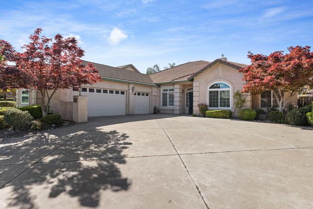 4135 Pebble Beach Dr, Stockton, CA 95219