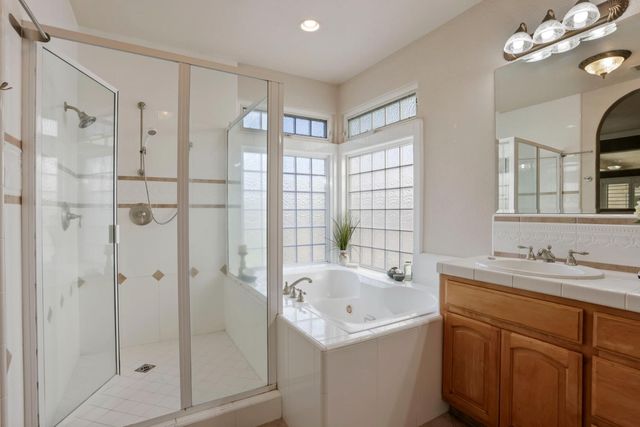 4135 Pebble Beach Dr, Stockton, CA 95219