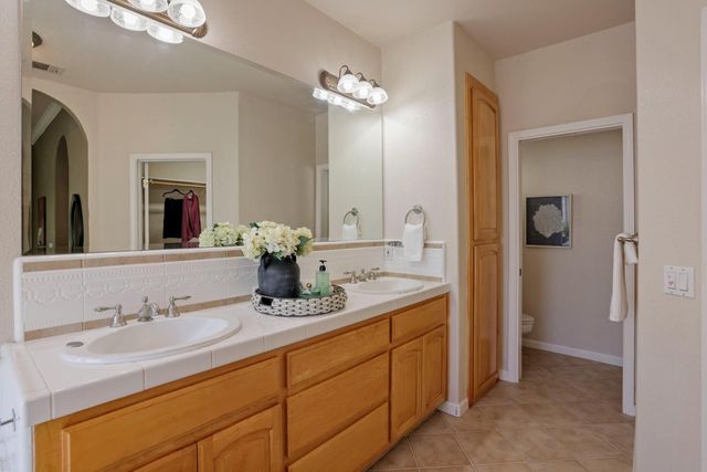 4135 Pebble Beach Dr, Stockton, CA 95219