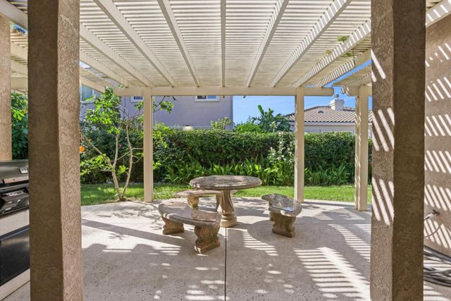 4135 Pebble Beach Dr, Stockton, CA 95219