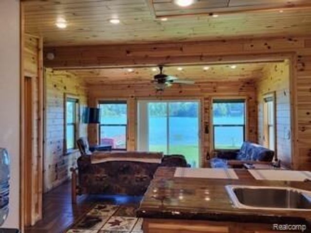 3545 S Roy Drive, Sheridan, MI 48884