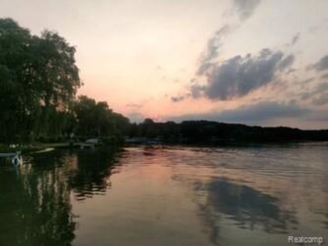 3545 S Roy Drive, Sheridan, MI 48884