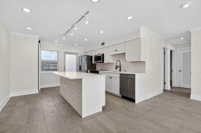 624 Southwind Circle 3, North Palm Beach, FL 33408