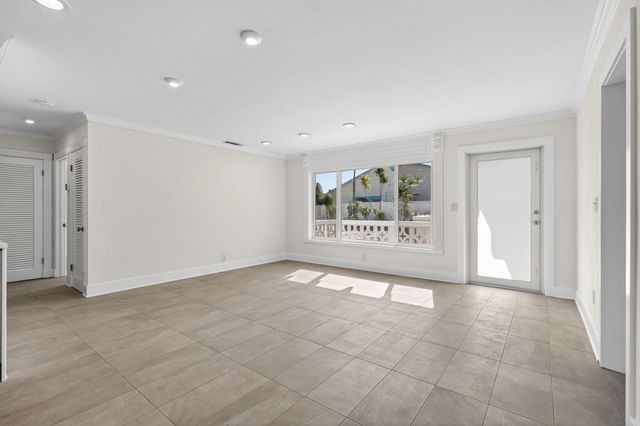 624 Southwind Circle 3, North Palm Beach, FL 33408