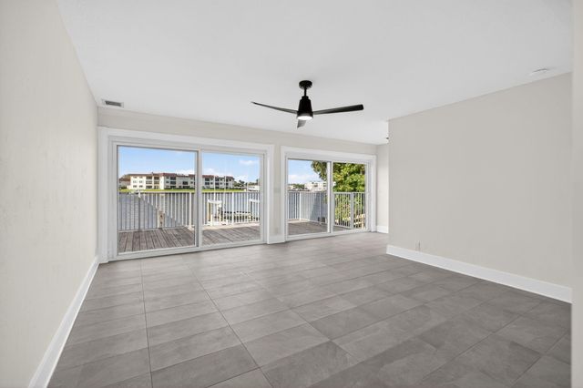 624 Southwind Circle 3, North Palm Beach, FL 33408