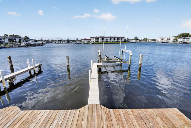 624 Southwind Circle 3, North Palm Beach, FL 33408