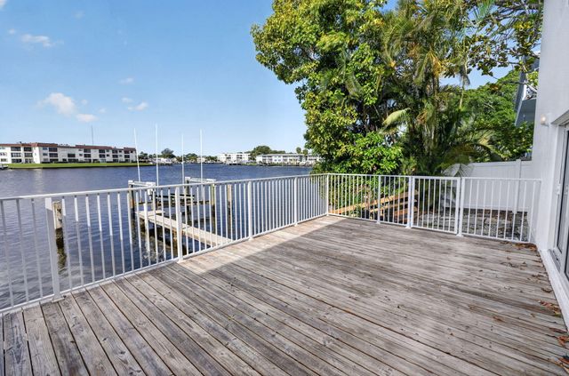 624 Southwind Circle 3, North Palm Beach, FL 33408