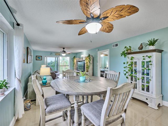 6020 NW 44th Street 401, Lauderhill, FL 33319