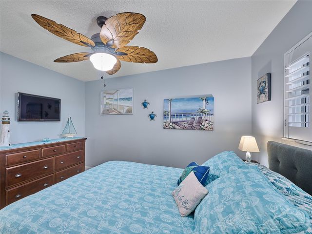 6020 NW 44th Street 401, Lauderhill, FL 33319