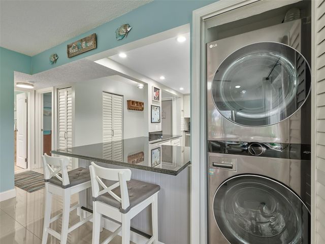 6020 NW 44th Street 401, Lauderhill, FL 33319