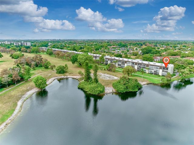 6020 NW 44th Street 401, Lauderhill, FL 33319