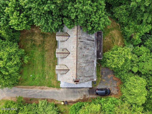 3515 Rosendale Road, Niskayuna, NY 12309