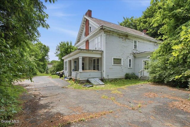 3515 Rosendale Road, Niskayuna, NY 12309