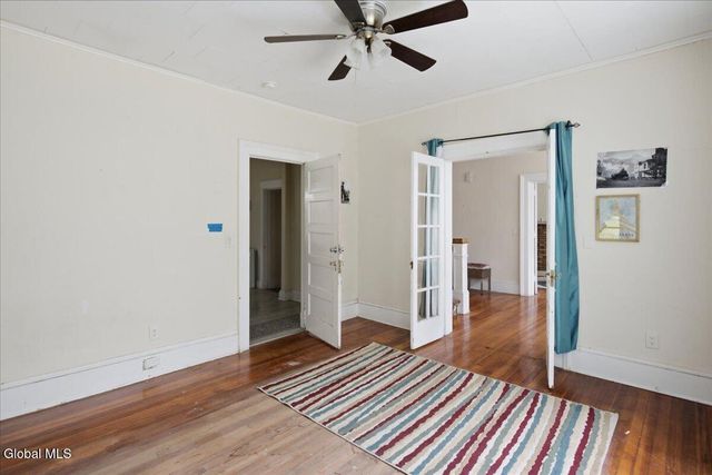 3515 Rosendale Road, Niskayuna, NY 12309