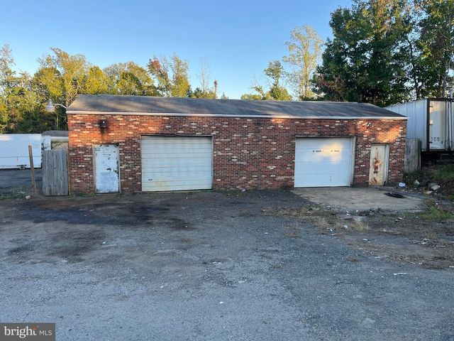 POTOMAC CREEK DR #B, Fredericksburg, VA 22405