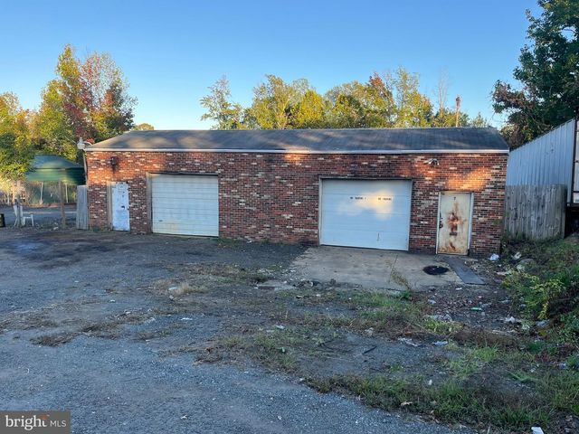 POTOMAC CREEK DR #B, Fredericksburg, VA 22405