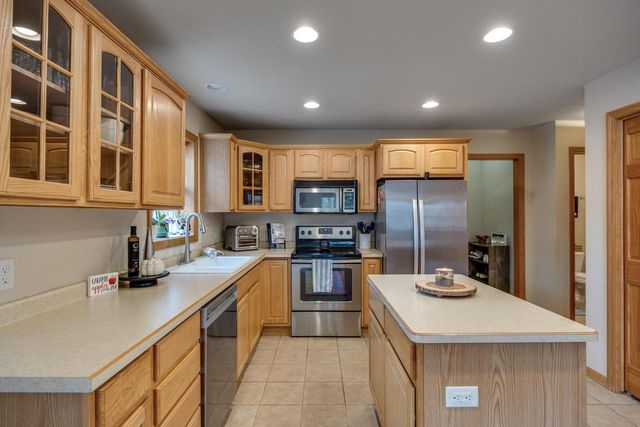 1116 Patriot Way, Sun Prairie, WI 53590