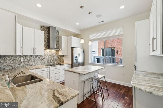 1915 LEAGUE ST, Philadelphia, PA 19146