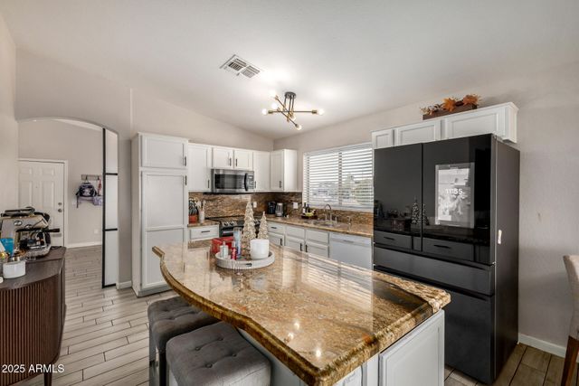 7534 W GEORGIA Avenue, Glendale, AZ 85303