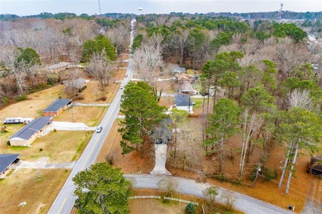 757 N Burnt Hickory N Road, Douglasville, GA 30134