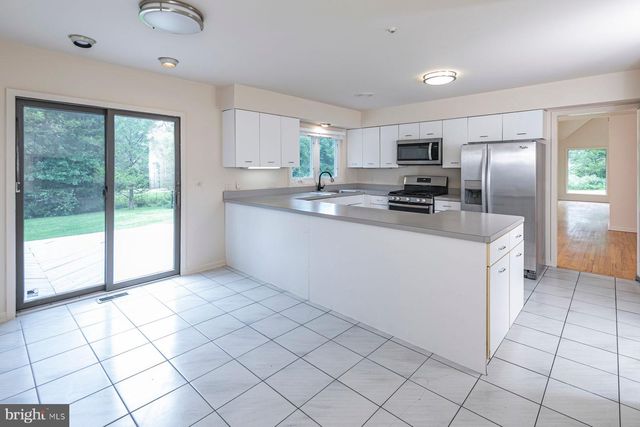 9 KIMBERLY CT, Princeton, NJ 08540