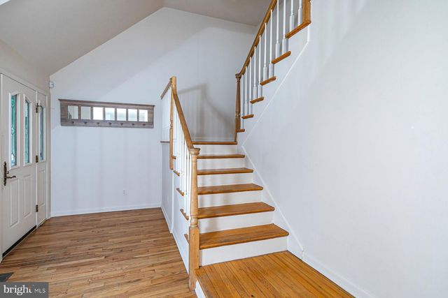 9 KIMBERLY CT, Princeton, NJ 08540