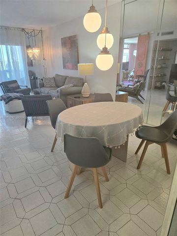 4001 Hillcrest Dr 909, Hollywood, FL 33021