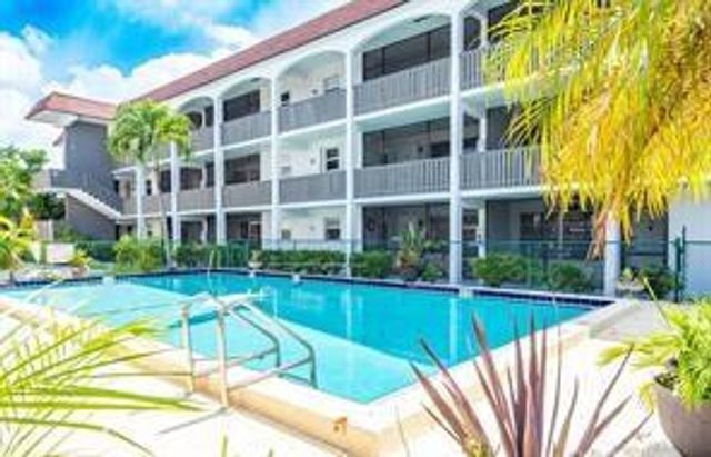 601 Pine Drive 207, Pompano Beach, FL 33060