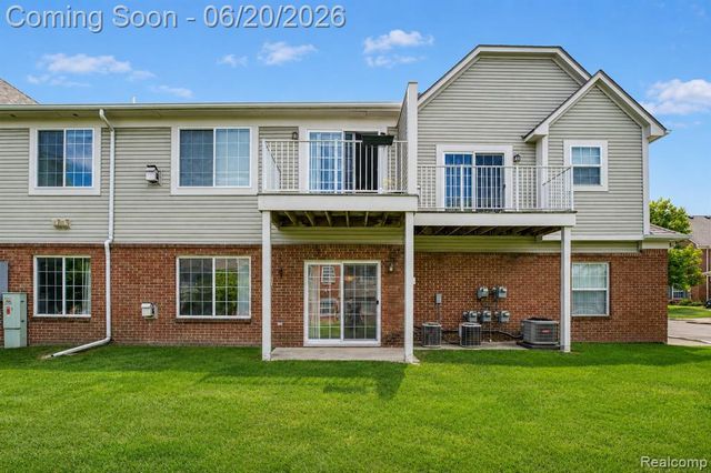 2089 Marissa Way, Shelby Twp, MI 48316