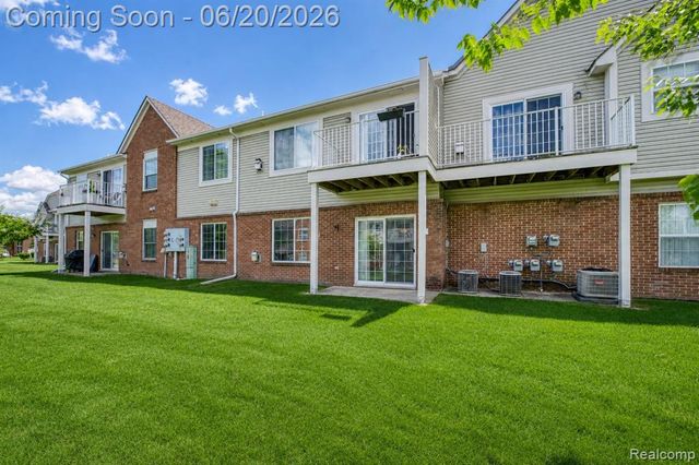 2089 Marissa Way, Shelby Twp, MI 48316