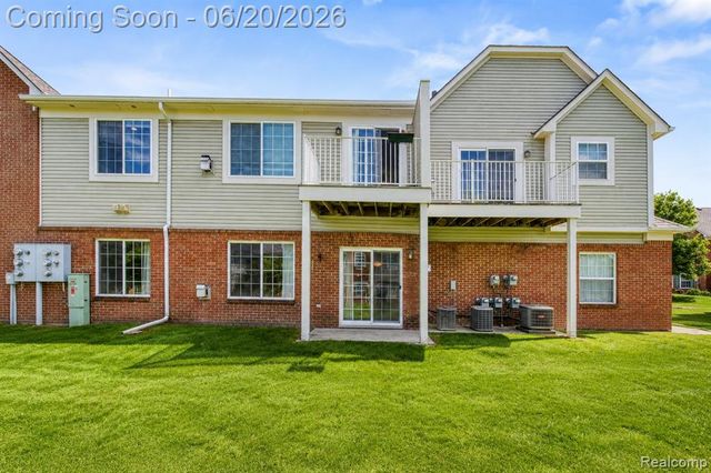 2089 Marissa Way, Shelby Twp, MI 48316