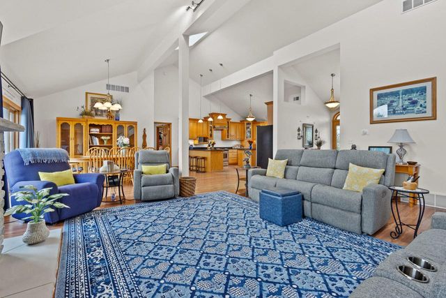 7207 Fairview ROAD, Denmark, WI 54208