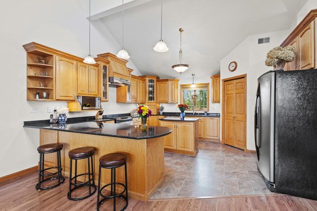 7207 Fairview ROAD, Denmark, WI 54208