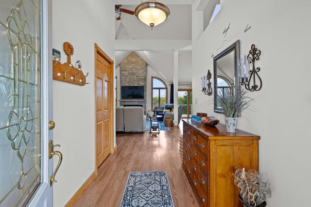 7207 Fairview ROAD, Denmark, WI 54208