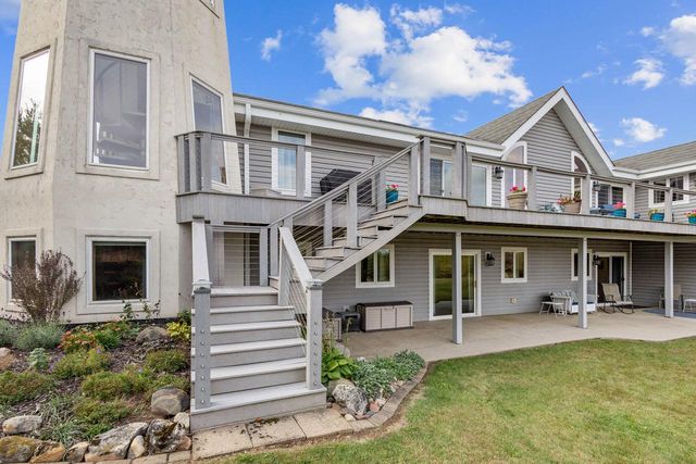 7207 Fairview ROAD, Denmark, WI 54208