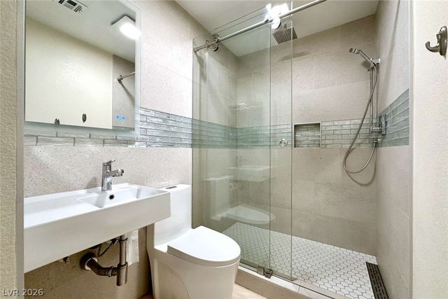 607 Oldham Avenue, Henderson, NV 89014