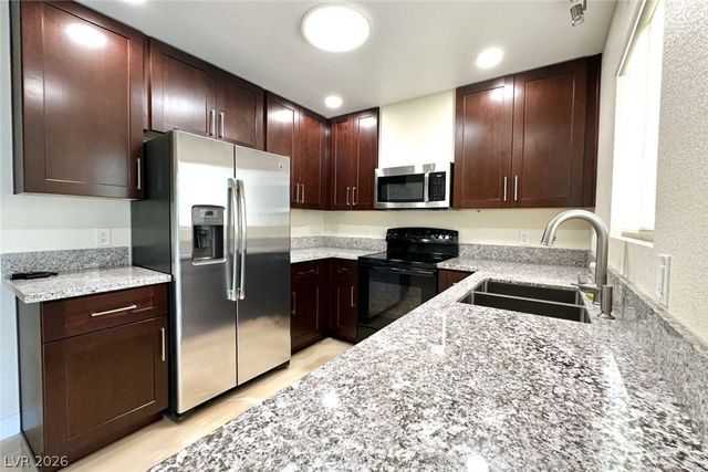 607 Oldham Avenue, Henderson, NV 89014