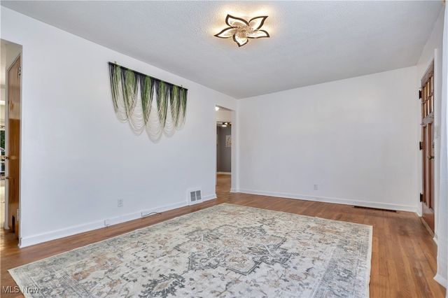 1638 Warrick Place NE, Canton, OH 44714