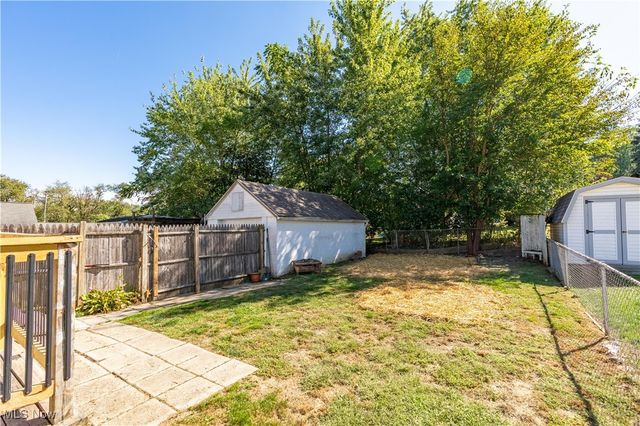 1638 Warrick Place NE, Canton, OH 44714