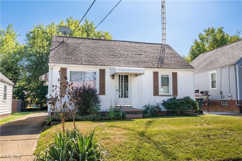 1638 Warrick Place NE, Canton, OH 44714