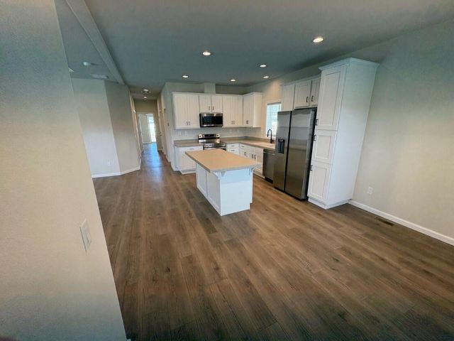 93 Northridge Terrace 44, Medford, OR 97501