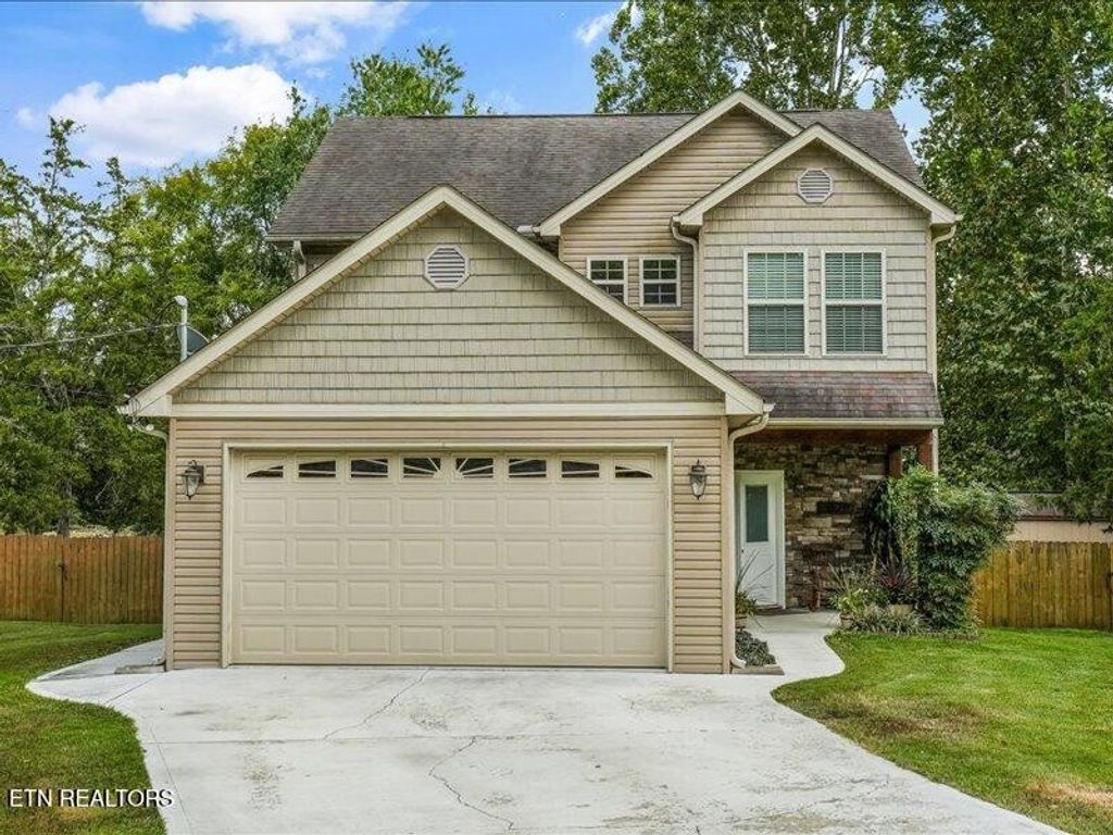 7900 Wheatland Drive, Knoxville, TN 37931