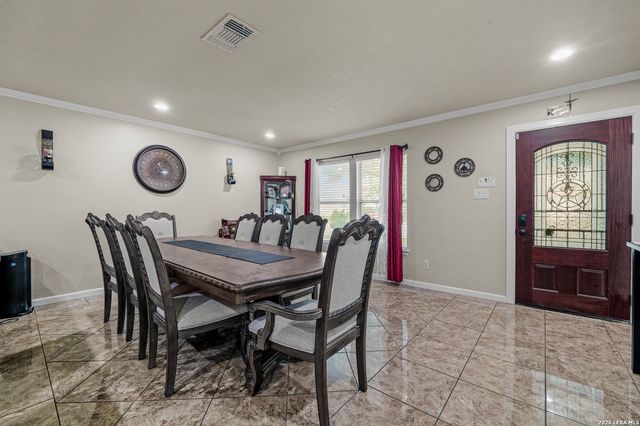9634 CLAUDIA CIR, San Antonio, TX 78251