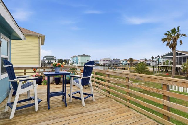 16630 Jamaica Inn Road, Jamaica Beach, TX 77554