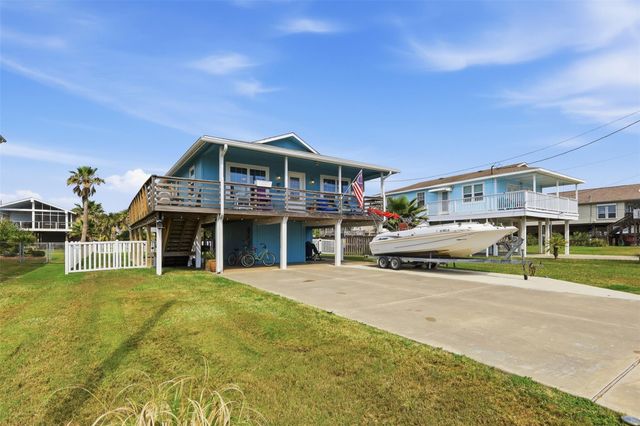 16630 Jamaica Inn Road, Jamaica Beach, TX 77554