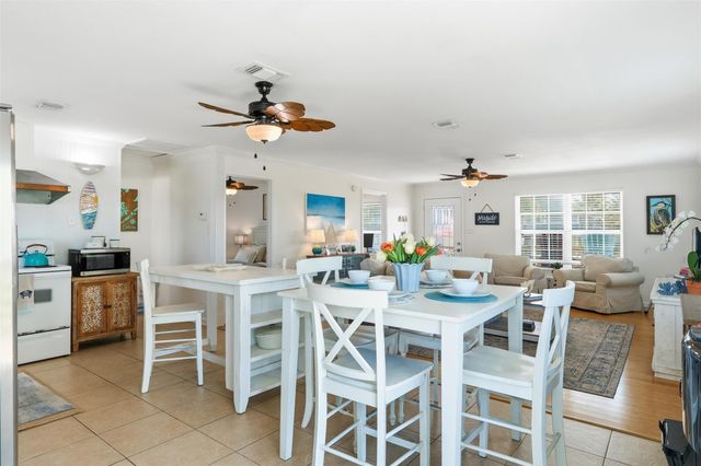 16630 Jamaica Inn Road, Jamaica Beach, TX 77554