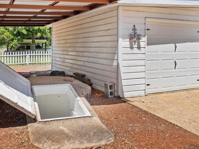 701 N Alley St, Jefferson, TX 75657